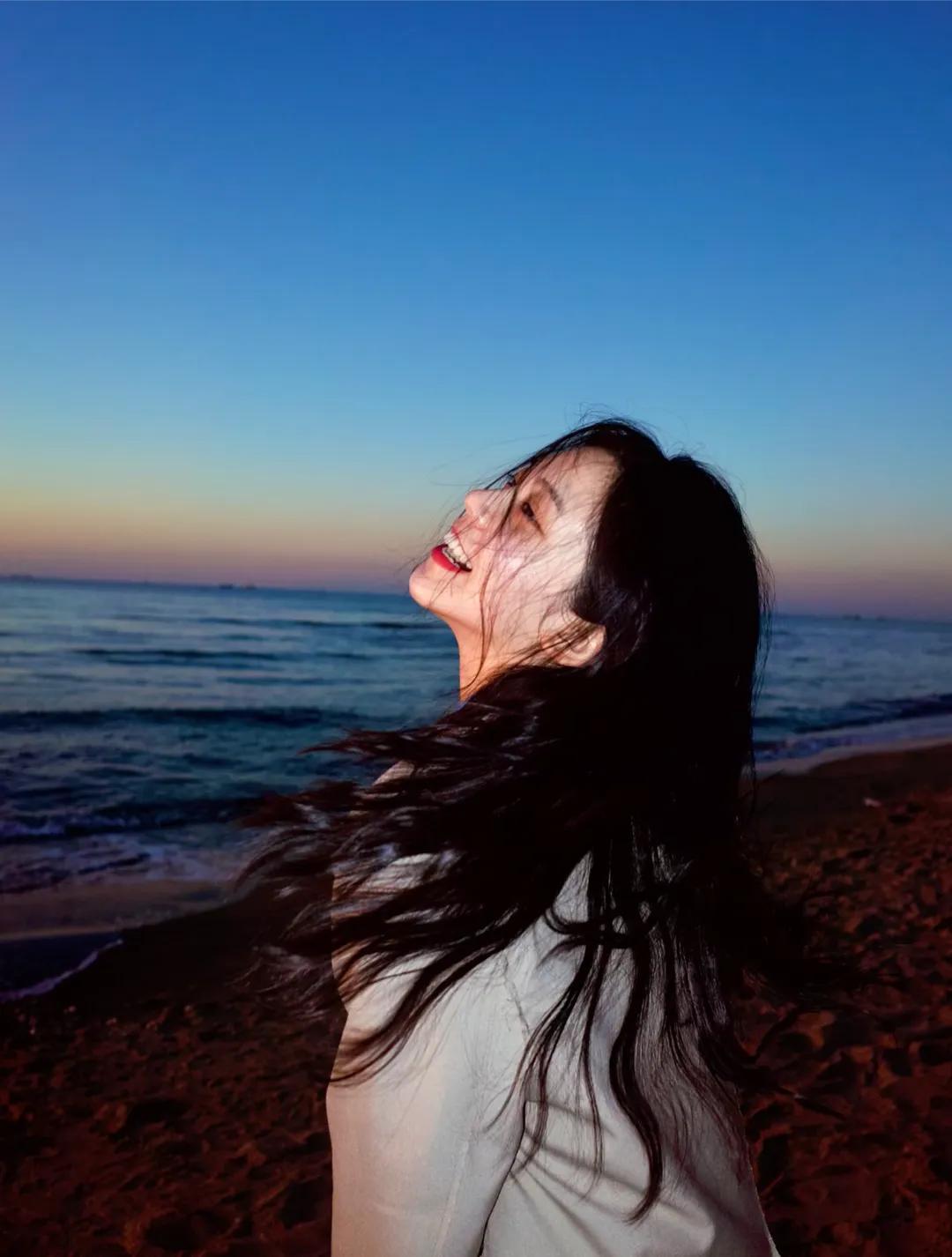 歐美最新背影頭像，引領(lǐng)時尚潮流的新寵