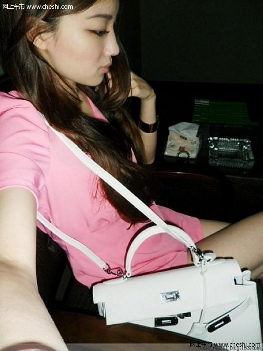 鄭州科技新品亮相，功能亮點與體驗展示，遠(yuǎn)離色情內(nèi)容，感受科技魅力