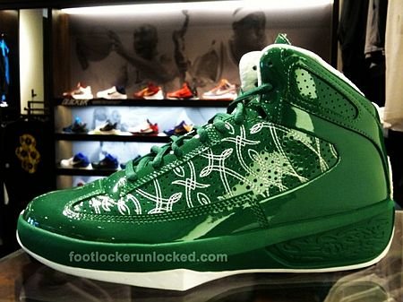 揭秘籃球傳奇雷阿倫的裝備升級之路，最新戰(zhàn)靴亮相！