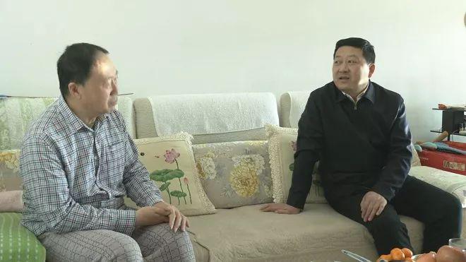 時(shí)政新聞速遞，最新動(dòng)態(tài)大揭秘，新鮮資訊不容錯(cuò)過(guò)！
