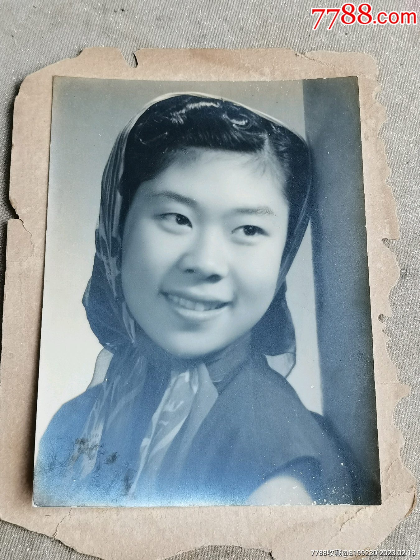 美女老照片的魅力，歷久彌新，時光見證美麗風采