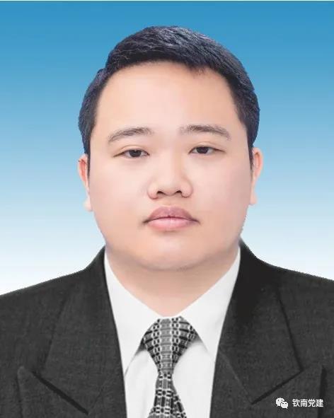 科技革新引領(lǐng)未來(lái)，最新區(qū)干部任職公示揭示智慧藍(lán)圖