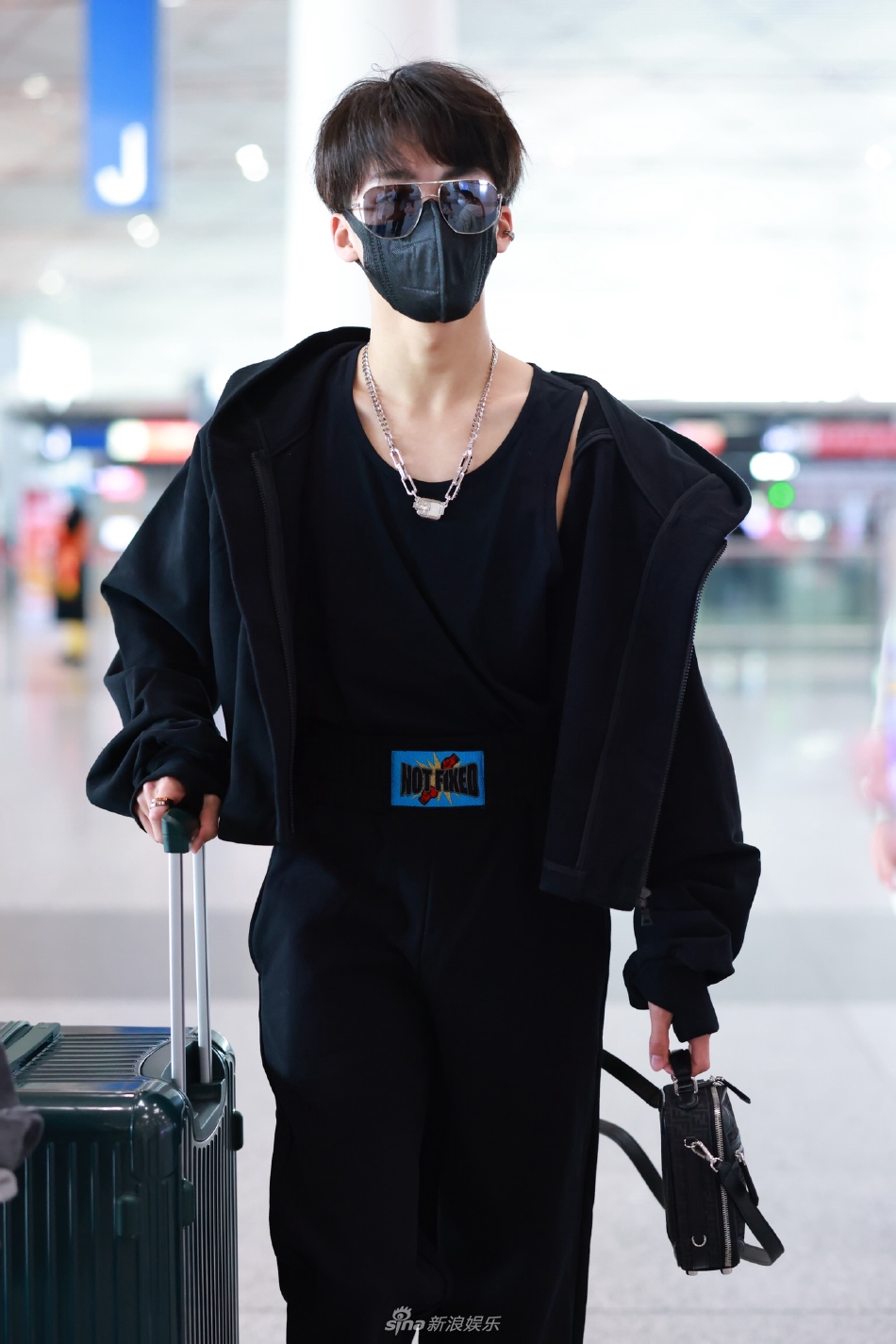 何洛洛機場最新動態(tài)，自然美景的輕松探索之旅